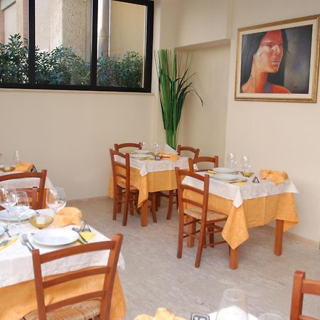 Hotel Caribe Viareggio Buitenkant foto