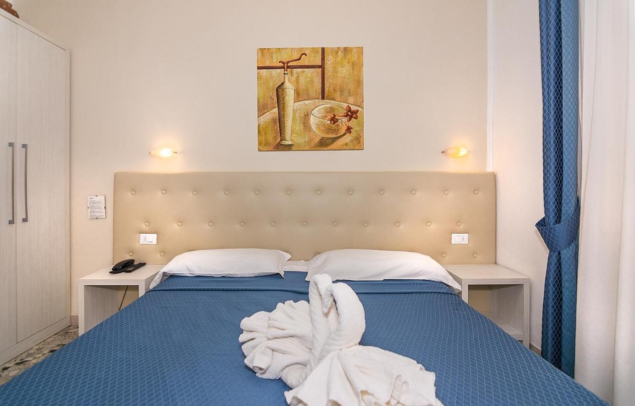 Hotel Caribe Viareggio Buitenkant foto