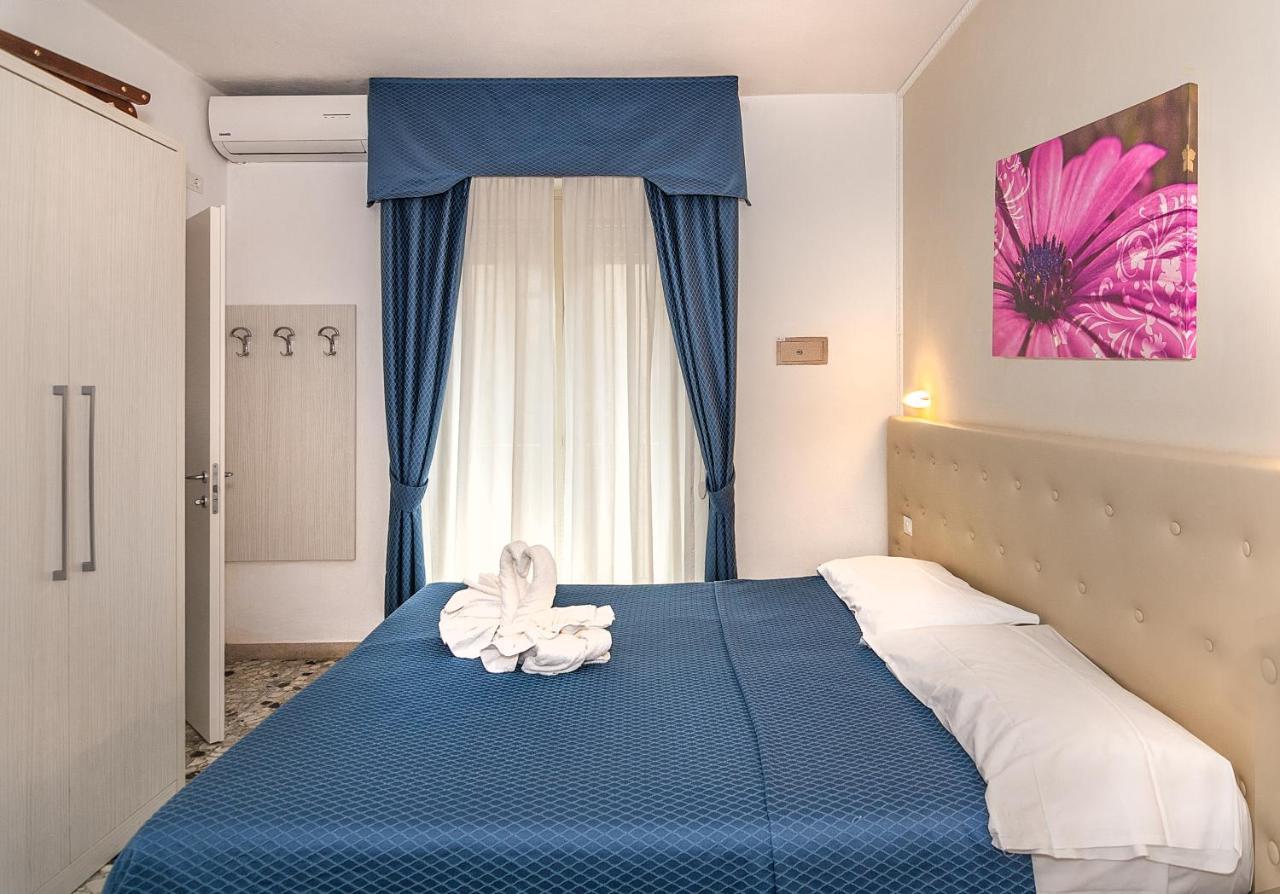 Hotel Caribe Viareggio Buitenkant foto