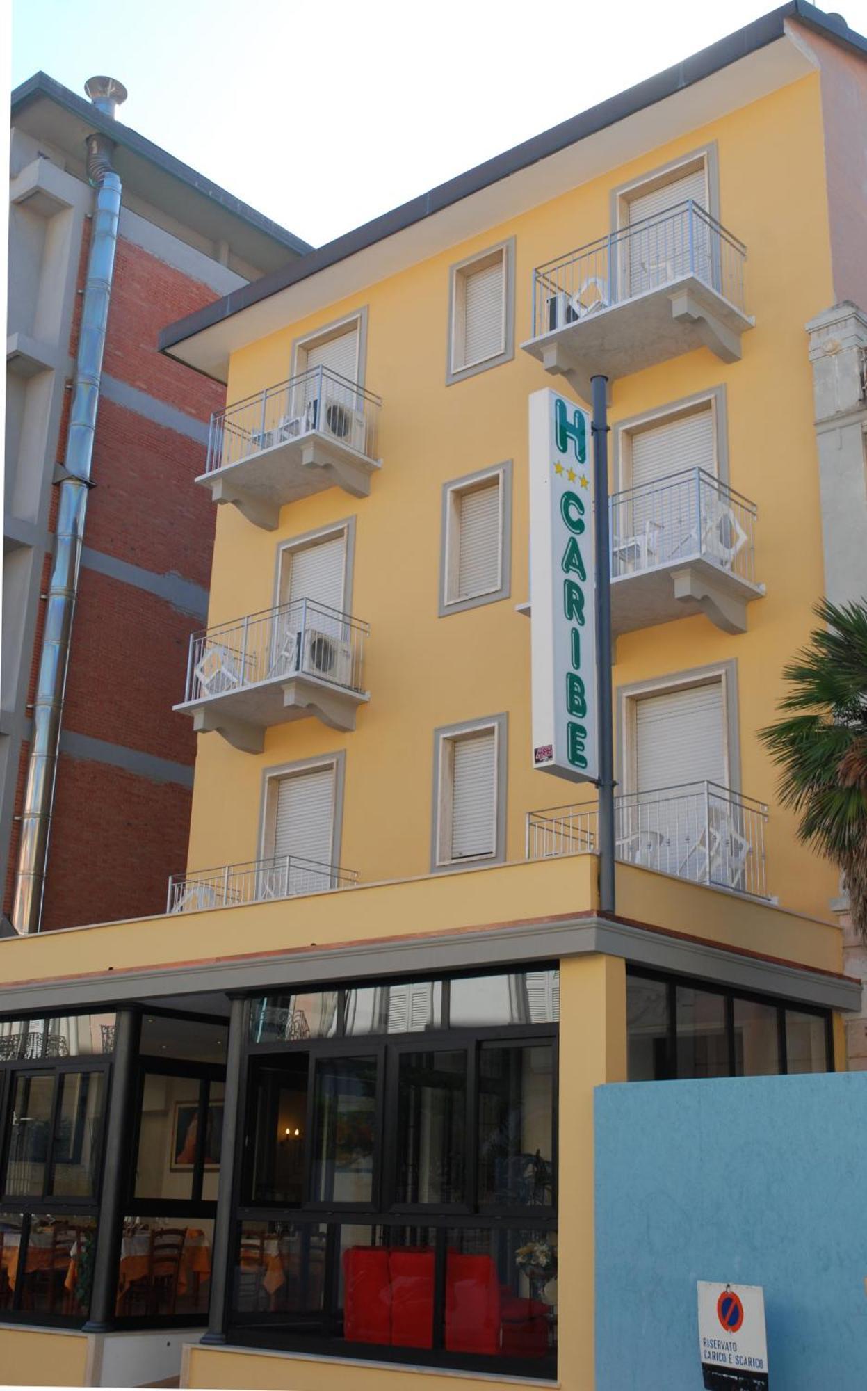 Hotel Caribe Viareggio Buitenkant foto