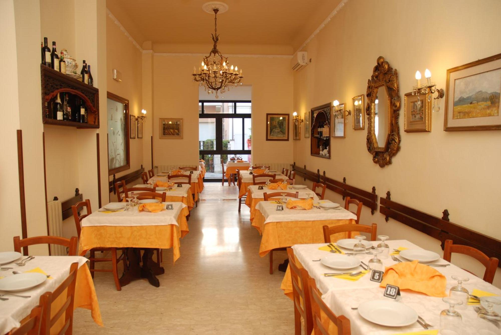 Hotel Caribe Viareggio Buitenkant foto