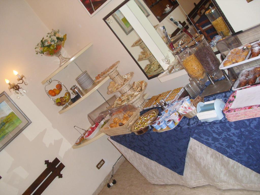 Hotel Caribe Viareggio Buitenkant foto