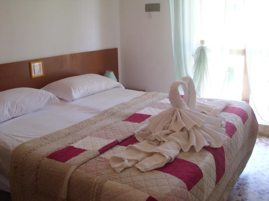 Hotel Caribe Viareggio Buitenkant foto