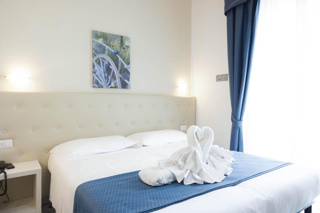 Hotel Caribe Viareggio Buitenkant foto